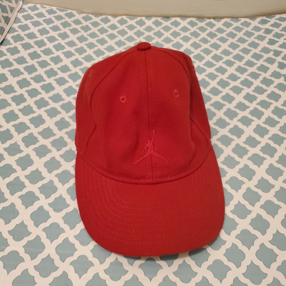 Nike Air Jordan YOUTH Jumpman Baseball Hat Cap Red Emblem Red Hat Black Inside